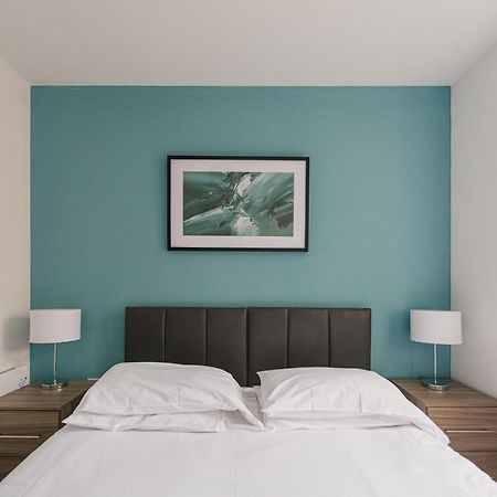 สแตรทฟอร์ด เซ็นทรัล อพาร์ตเมนต์  Apartment สแตรทฟอร์ด อะพอน เอวอน ภายนอก รูปภาพ