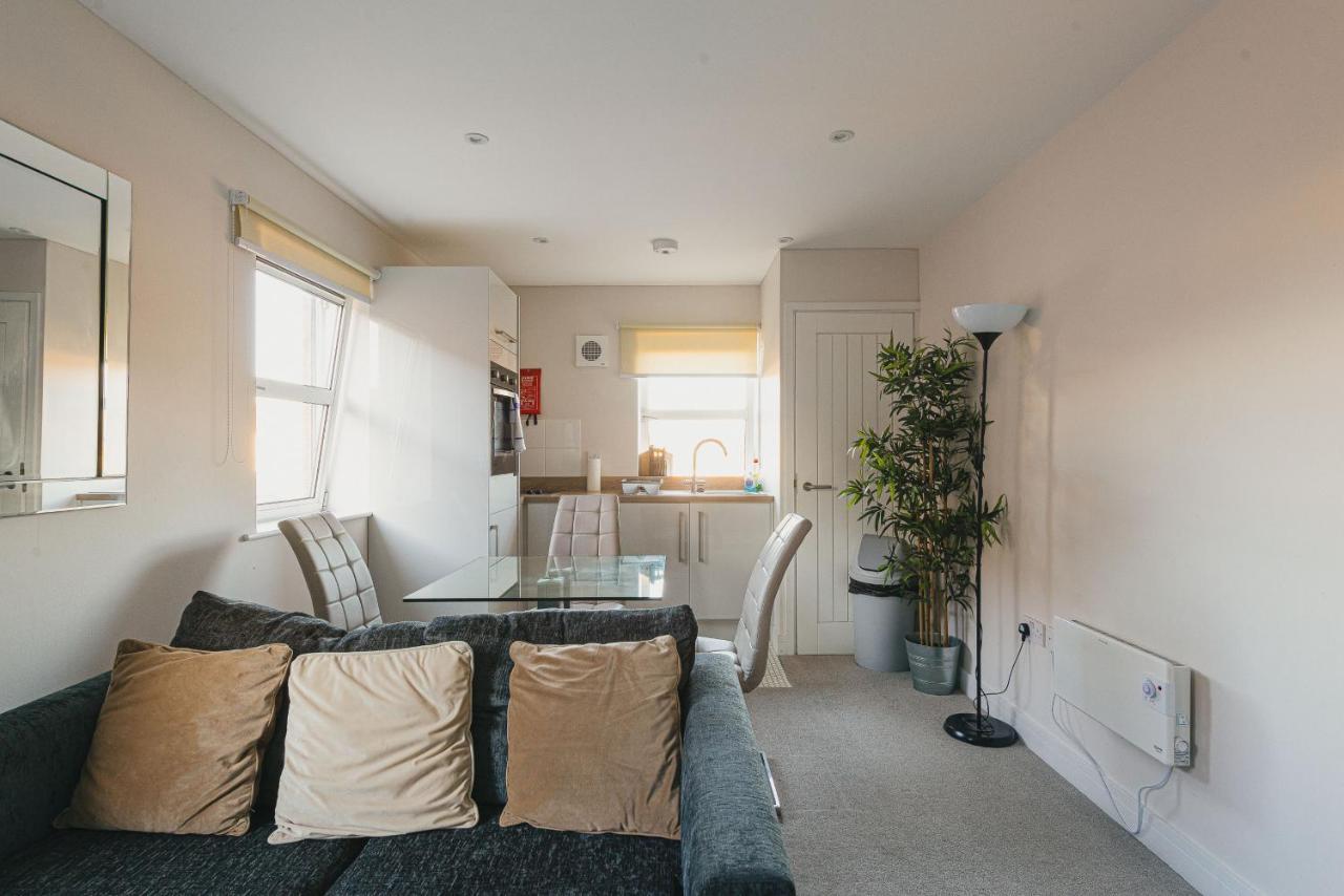 สแตรทฟอร์ด เซ็นทรัล อพาร์ตเมนต์  Apartment สแตรทฟอร์ด อะพอน เอวอน ภายนอก รูปภาพ