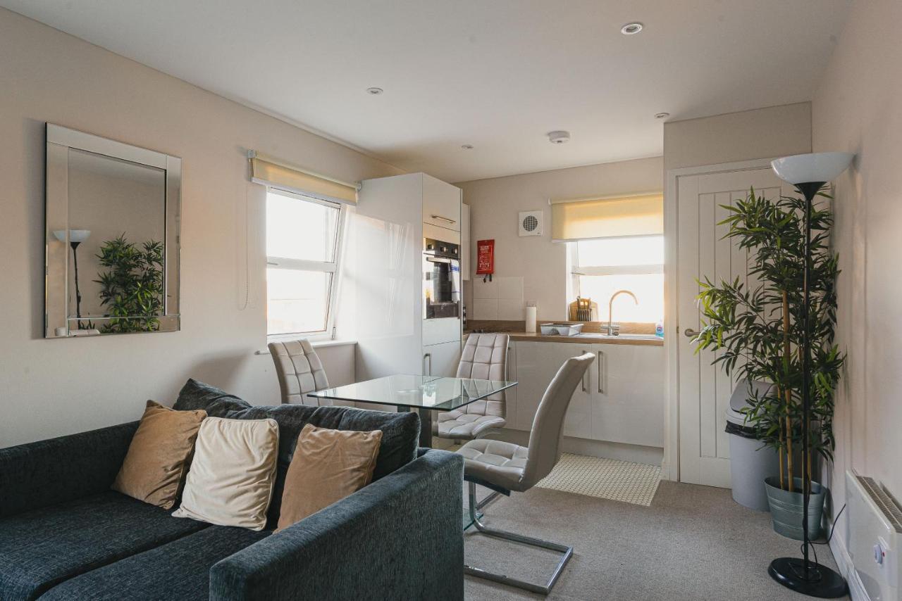 สแตรทฟอร์ด เซ็นทรัล อพาร์ตเมนต์  Apartment สแตรทฟอร์ด อะพอน เอวอน ภายนอก รูปภาพ