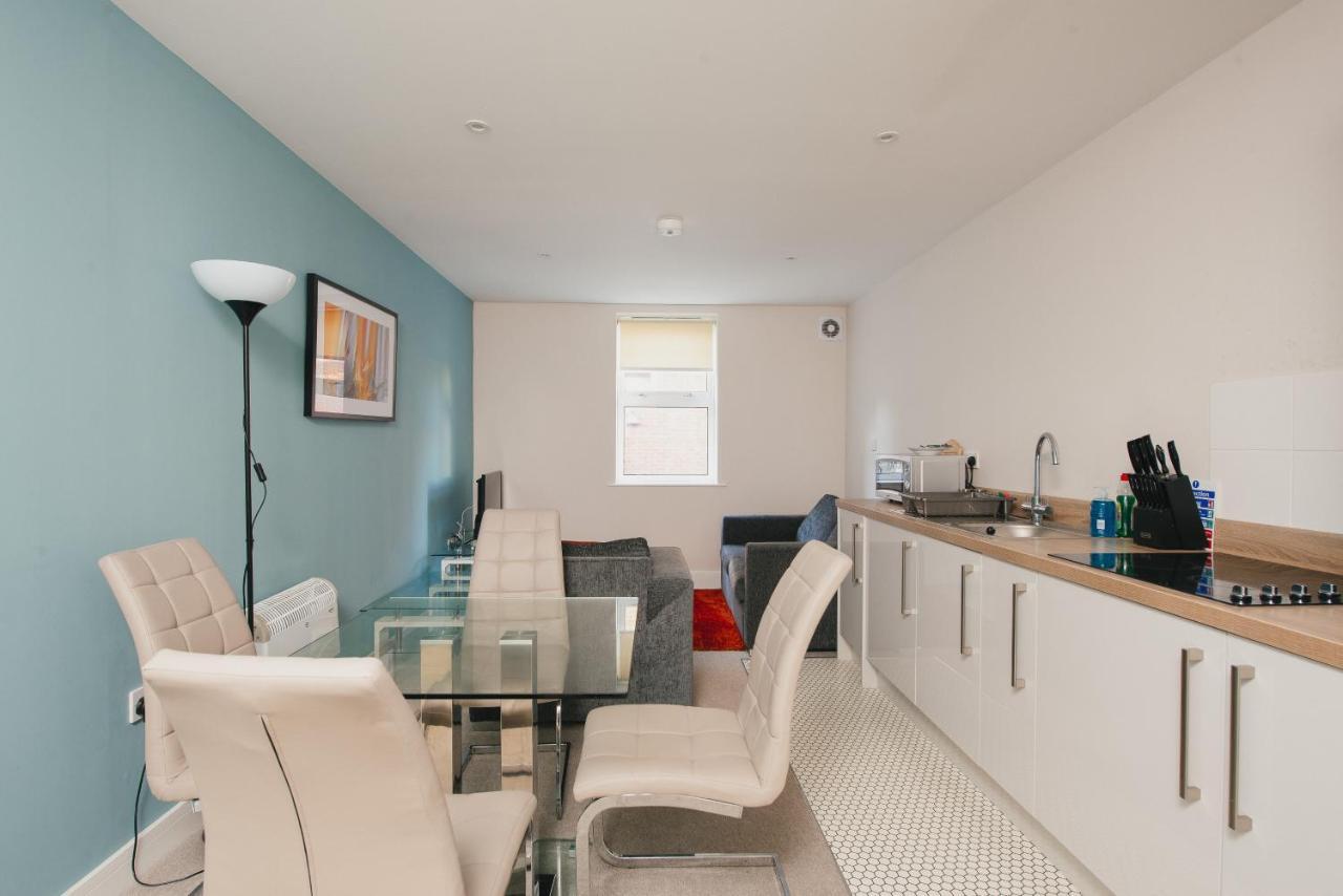 สแตรทฟอร์ด เซ็นทรัล อพาร์ตเมนต์  Apartment สแตรทฟอร์ด อะพอน เอวอน ภายนอก รูปภาพ
